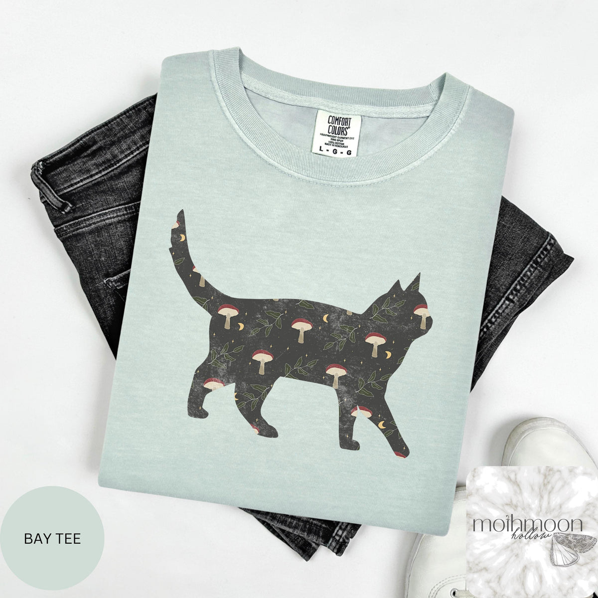 Black Cat Mushroom Shirt, Cottagecore Cat Tee, Witchy Cat Lover Gift, Mushroom Cat T-Shirt, Nature Lover Shirt, Woodland Cat Tee